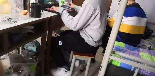 宿舍吃瓜爆料本人